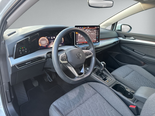 Golf 1.0 TSI FACELIFT AHK+HEAD-UP+RFK+ACC+NAVI.+