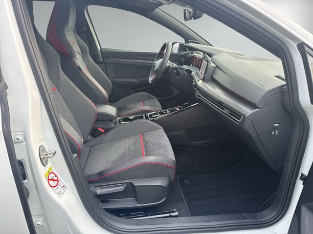 Golf VIII GTI Clubsport PANO+DCC+HEAD-UP+RFK+AKR