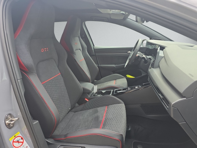 Golf VIII GTI Clubsport PANO+DCC+HEAD-UP+RFK+AKR