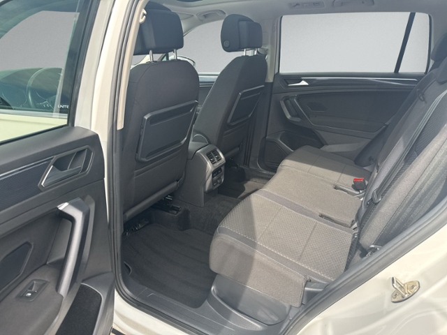 Tiguan Allspace 1.5 TSI UNITED PANO+NAVI+RFK+SHZ