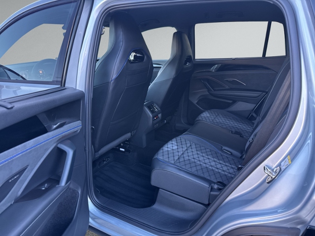 Tayron 2.0 TDI R-LINE 4MOTION STANDHZG+AHK+360°+