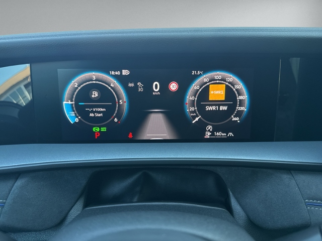 Tayron 2.0 TDI R-LINE 4MOTION STANDHZG+AHK+360°+