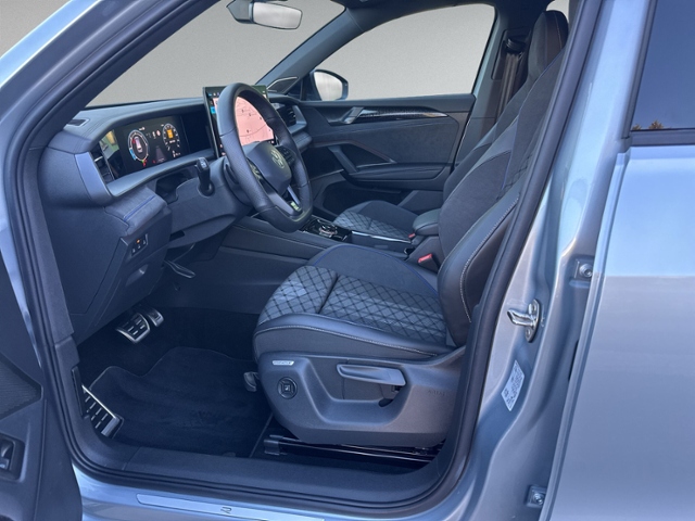 Tayron 2.0 TDI R-LINE 4MOTION STANDHZG+AHK+360°+