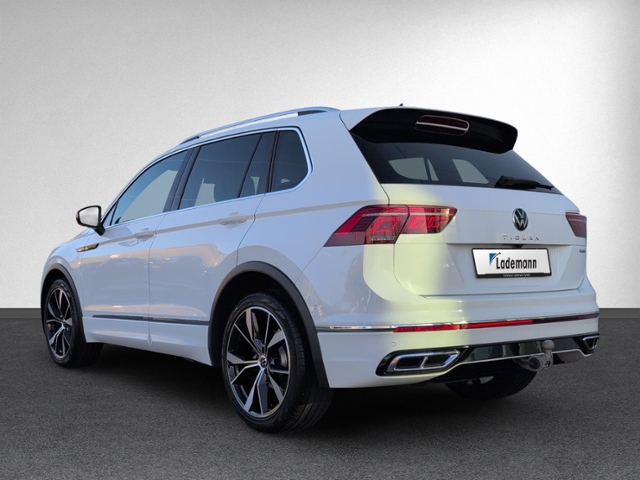 Tiguan 2.0 TDI DSG R-LINE ALLRAD IQ.LIGHT+AHK+eH