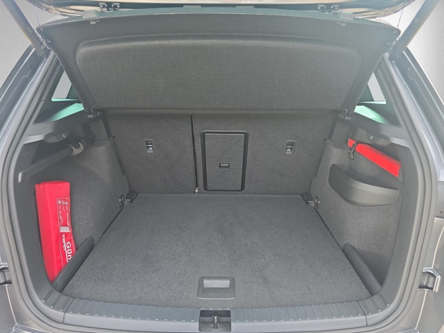 Karoq 1.5 TSI DSG SPORTLINE AHK+RFK+MATRIX-LED+A