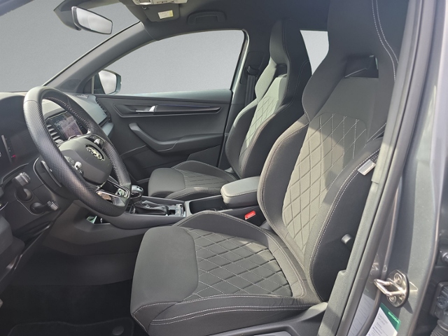 Karoq 1.5 TSI DSG SPORTLINE AHK+RFK+MATRIX-LED+A