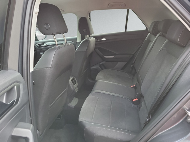 T-Roc 1.5 TSI DSG STYLE AHK+IQ.LIGHT+KAMERA+NAVI