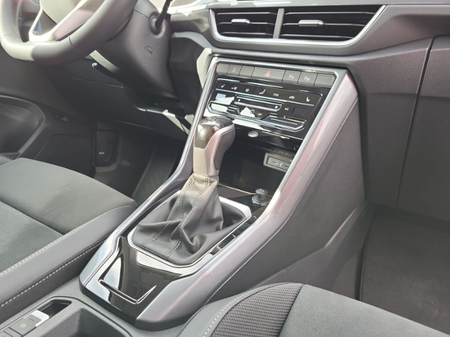 T-Roc 1.5 TSI DSG STYLE AHK+IQ.LIGHT+KAMERA+NAVI