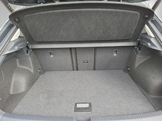 T-Roc 1.5 TSI DSG STYLE AHK+IQ.LIGHT+KAMERA+NAVI