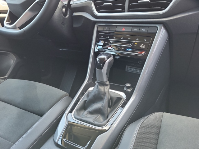 T-Roc 2.0 TDI DSG STYLE AHK+IQ.LIGHT+eHECK+NAVI+