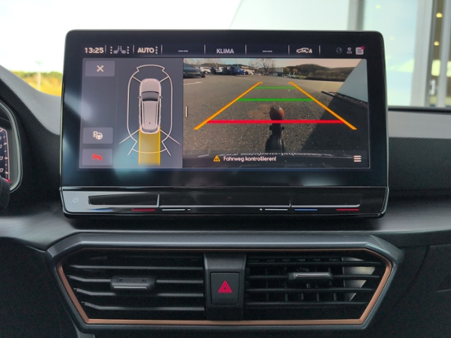 Leon Sportstourer 2.0 TSI DSG AHK+NAVI.+LED+RFK+