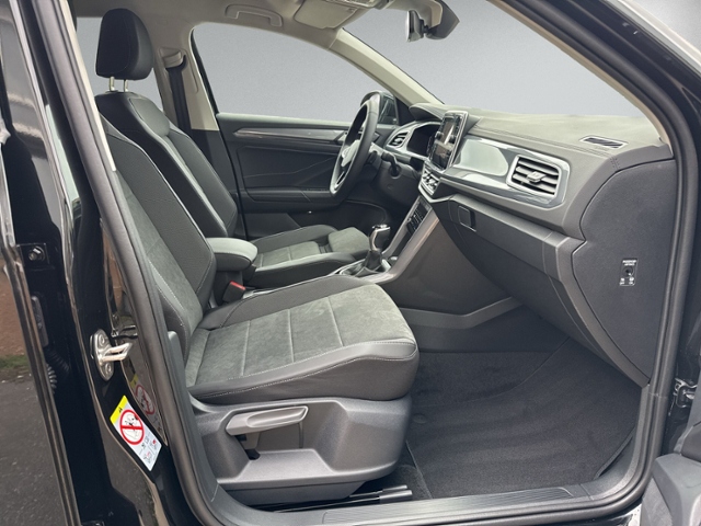 T-Roc 1.5 TSI DSG STYLE AHK+IQ.LIGHT+KAMERA+NAVI