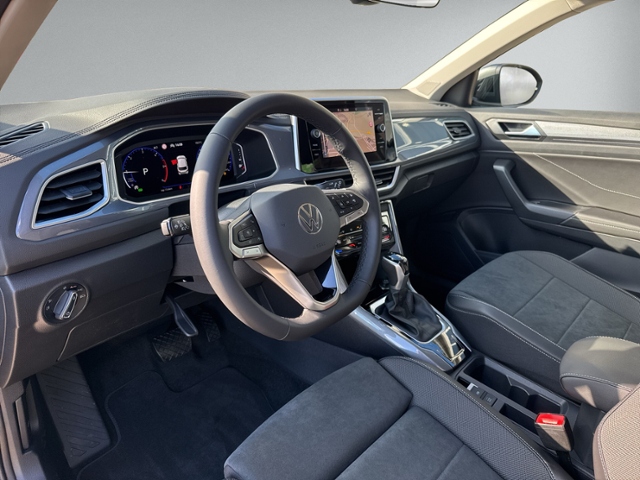 T-Roc 2.0 TDI DSG STYLE AHK+IQ.LIGHT+eHECK+NAVI+