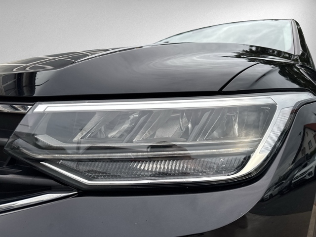 Tiguan 2.0 TSI DSG 4MOTION STANDHZ+KAMERA+NAVI.+