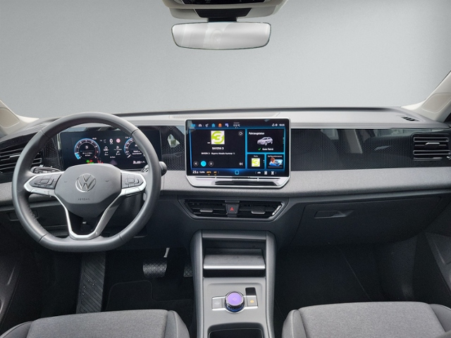 Tiguan 1.5 eTSI DSG LED+RFK+APPLE+EINPARKH+CLIMA