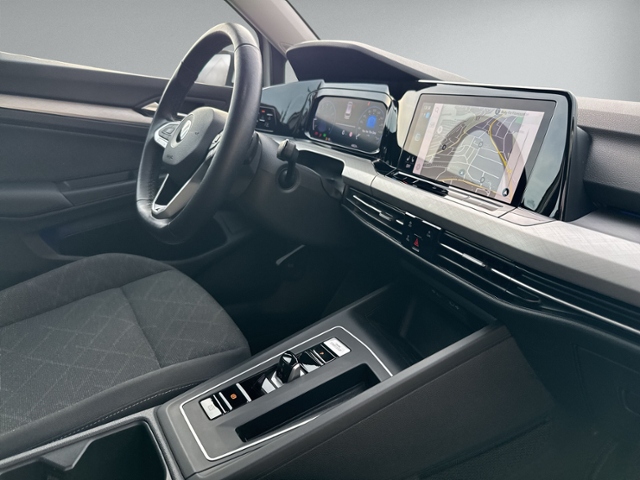 Golf VIII Variant 1.0 eTSI DSG LED+NAVI+ACC+SIHZ