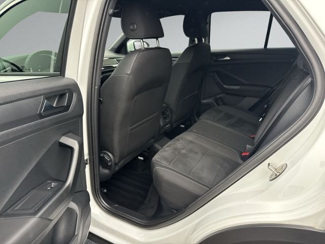 T-Roc 1.5 TSI DSG R-LINE STANDHZ+IQ.LIGHT+eHECK+