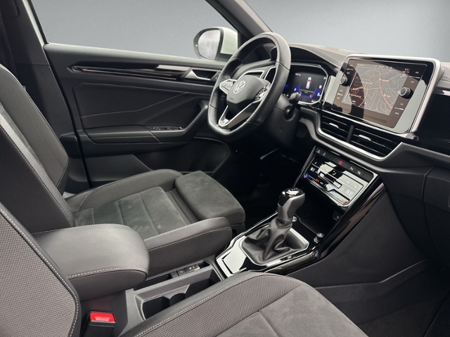 T-Roc 1.5 TSI DSG R-LINE STANDHZ+IQ.LIGHT+eHECK+