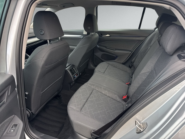 Golf VIII 2.0 TDI DSG Life LED+NAVI+ACC+PDC+SIHZ