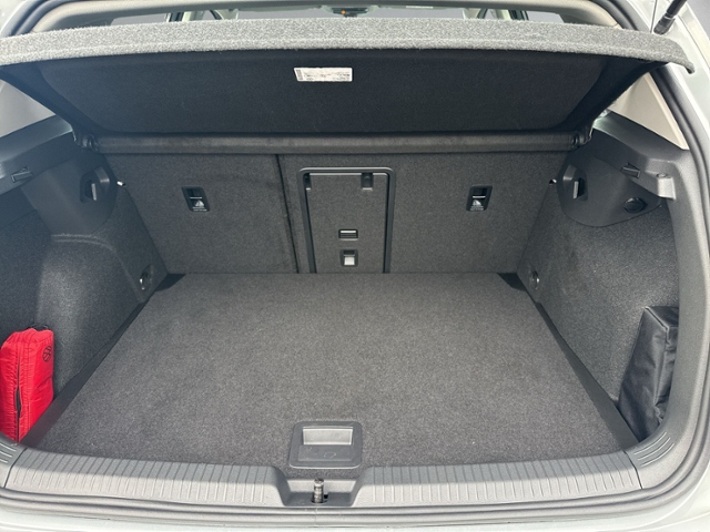 Golf VIII 2.0 TDI DSG Life LED+NAVI+ACC+PDC+SIHZ