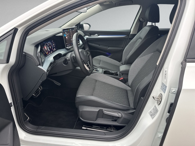 Golf VIII 2.0 TDI DSG GOAL LED+NAVI+AHK+RFK+ACC+