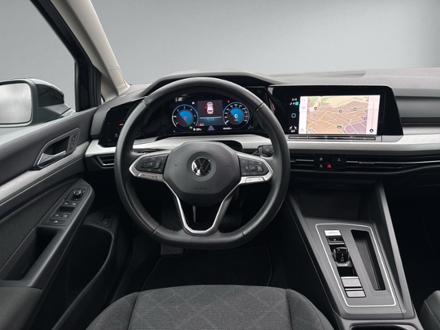 Golf VIII Variant 2.0 TDI DSG AHK+LED+NAVI+RFK+A