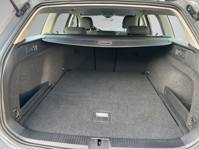 Passat Variant 1.5 TSI DSG LED+NAVI+RFK+ACC+SIHZ