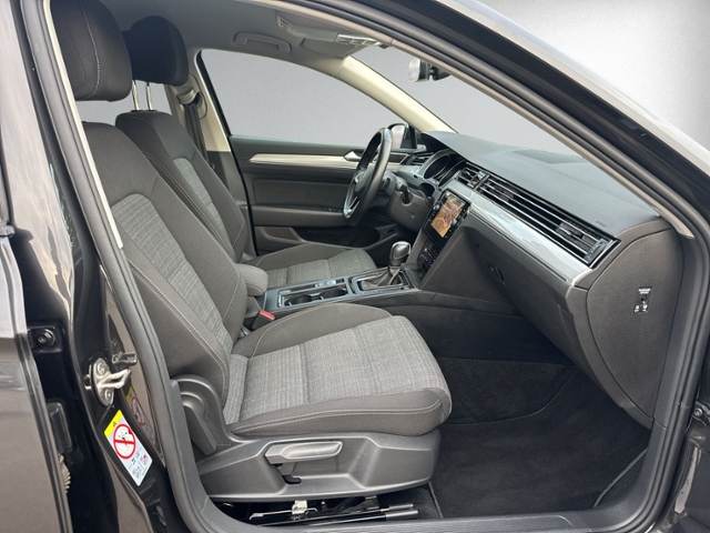 Passat Variant 1.5 TSI DSG LED+NAVI.+KAMERA+ACC+