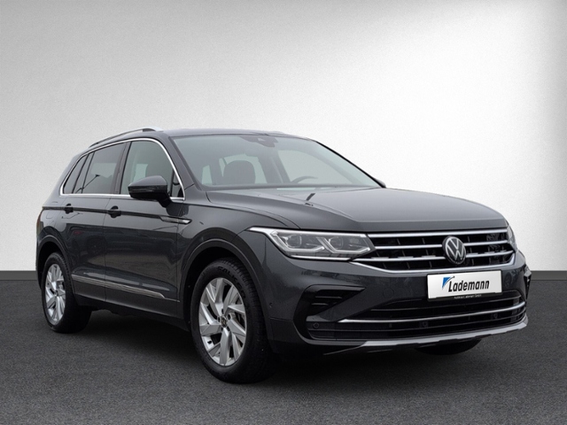 Tiguan 2.0 TDI DSG ELEGANCE PANO+RFK+IQ.LIGHT+SH