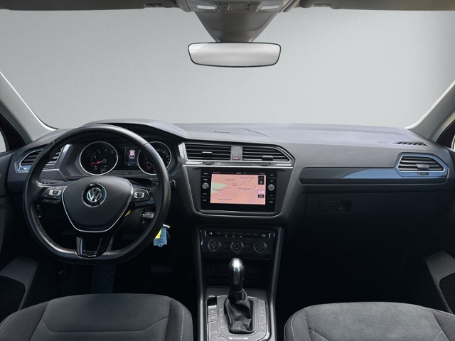 Tiguan 2.0 TSI DSG HIGHLINE 4MOTION+AHK+NAVI+LED
