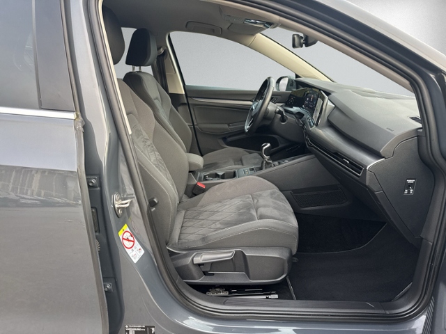 Golf VIII 1.5 TSI Style LED+NAVI+ACC+PARK-ASSIST