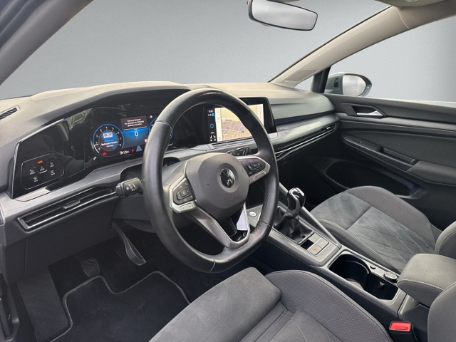 Golf VIII 1.5 TSI Style LED+NAVI+ACC+PARK-ASSIST