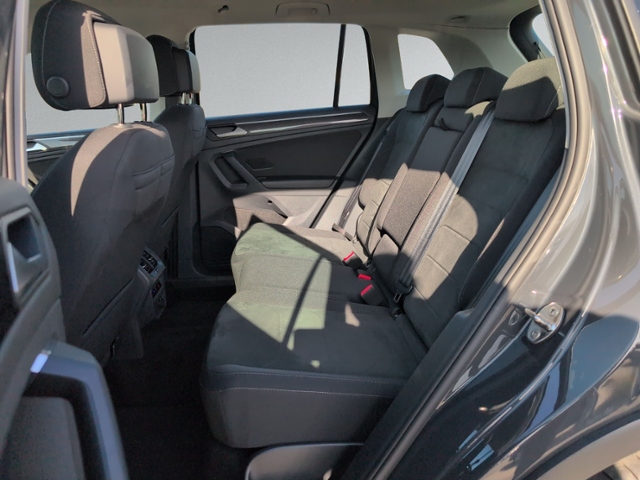 Tiguan 2.0 TDI DSG ELEGANCE 4MOTION AHK+HEAD-UP+