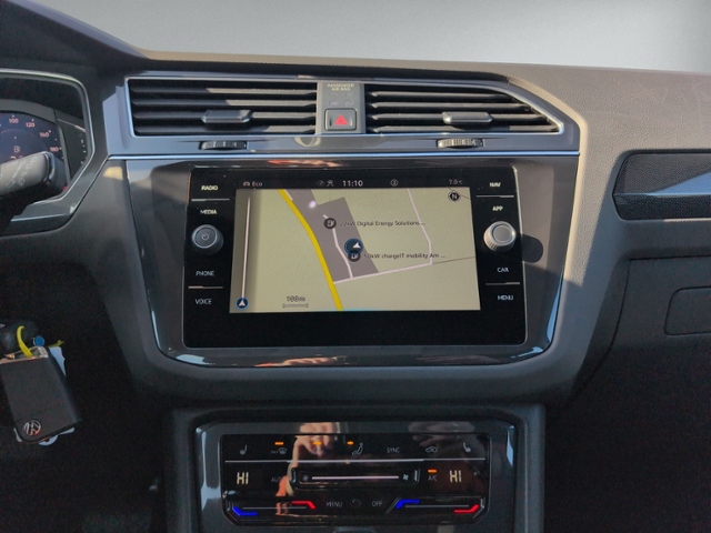 Tiguan 2.0 TDI DSG ELEGANCE 4MOTION AHK+HEAD-UP+