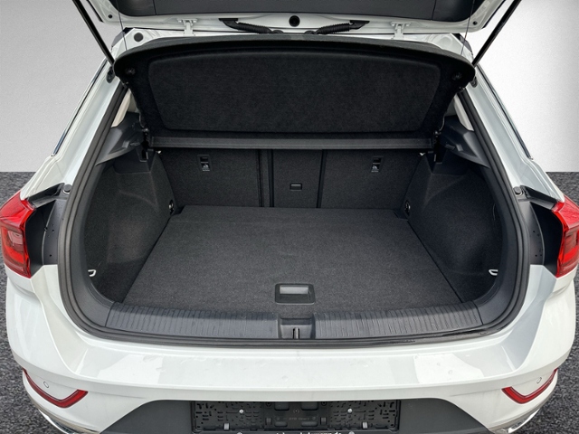 T-Roc 2.0 TDI DSG STYLE AHK+RFK+IQ.LIGHT+ACC+SHZ