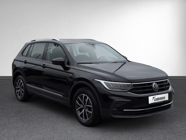 Tiguan 2.0 TDI DSG LED+NAVI+ACC+EINPARKH.+SITZH+