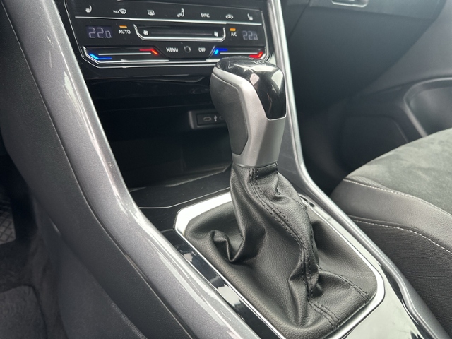 T-Roc 1.5 TSI DSG STYLE LED+NAVI+KAMERA+SIHZ+ACC