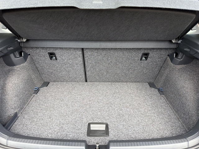 Polo 1.0 TSI Highline NAVI+EINPARKHILFE+KLIMA+SH