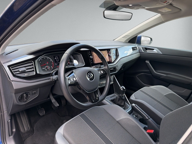 Polo 1.0 TSI Highline NAVI+EINPARKHILFE+KLIMA+SH