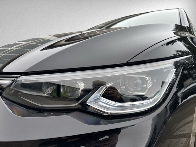 Golf VIII 2.0 TSI R 4Motion PANO+RFK+LED+ACC+DCC