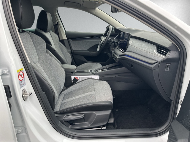 Octavia Combi 1.5 TSI DSG HEAD-UP+NAVI.+RFK+GRA+