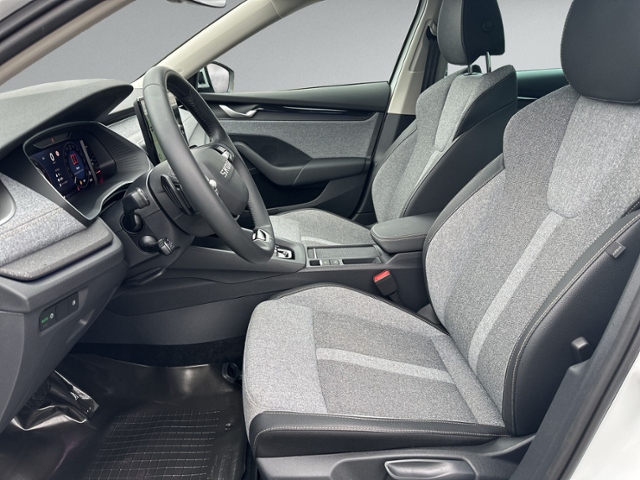 Octavia Combi 1.5 TSI DSG HEAD-UP+NAVI.+RFK+GRA+