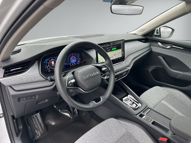 Octavia Combi 1.5 TSI DSG HEAD-UP+NAVI.+RFK+GRA+