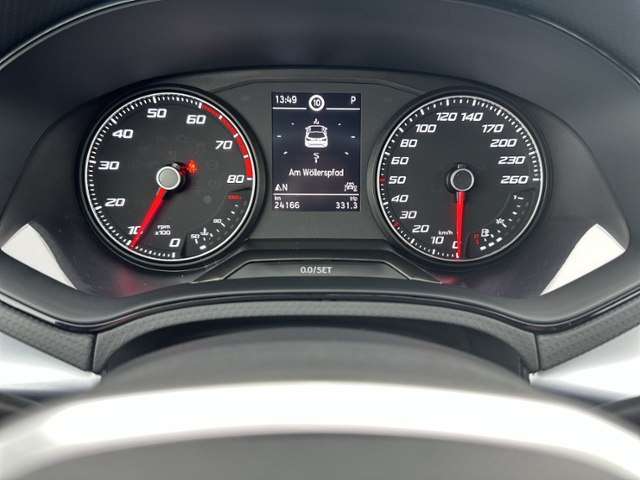 Arona 1.5 TSI DSG FR LED+NAVI+KAMERA+ACC+SITZHZ+