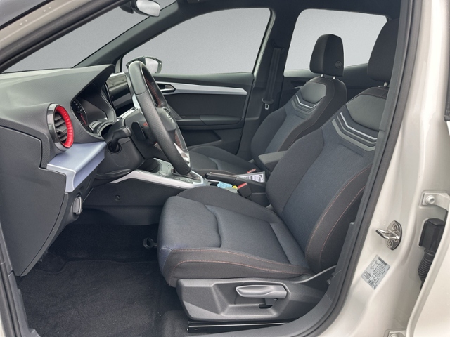 Arona 1.5 TSI DSG FR LED+NAVI+KAMERA+ACC+SITZHZ+