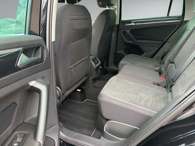 Tiguan 1.5 TSI ELEGANCE AHK+behz.WSS+IQ.LIGHT+RF