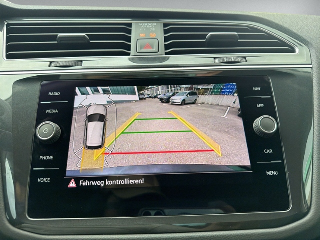 Tiguan 1.5 TSI ELEGANCE AHK+behz.WSS+IQ.LIGHT+RF