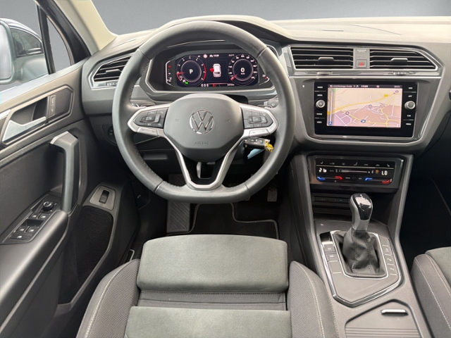 Tiguan 1.5 TSI ELEGANCE AHK+behz.WSS+IQ.LIGHT+RF