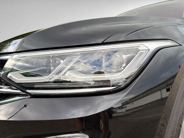 Tiguan 1.5 TSI ELEGANCE AHK+behz.WSS+IQ.LIGHT+RF