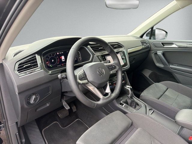 Tiguan 1.5 TSI ELEGANCE AHK+behz.WSS+IQ.LIGHT+RF